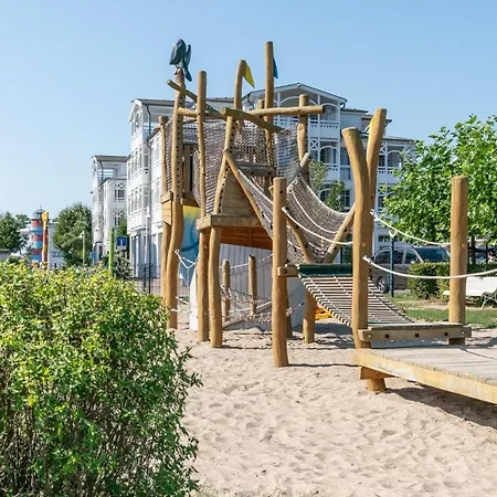 Apartment 615, Seepark *